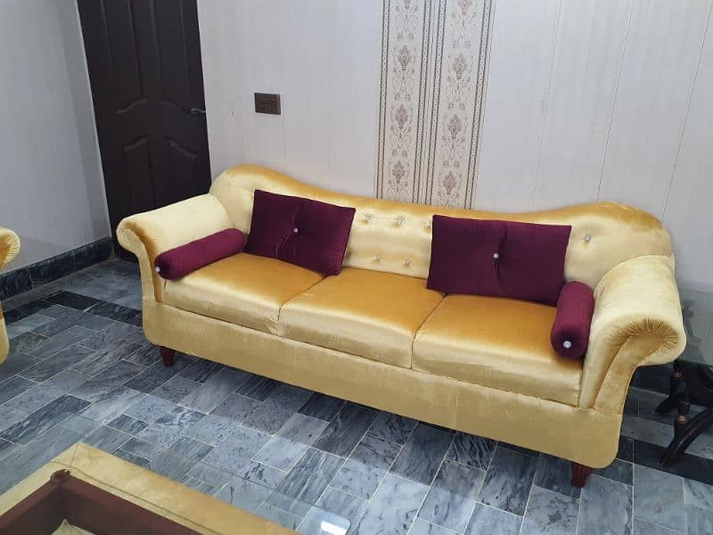 10 seater sofa set with table. 2