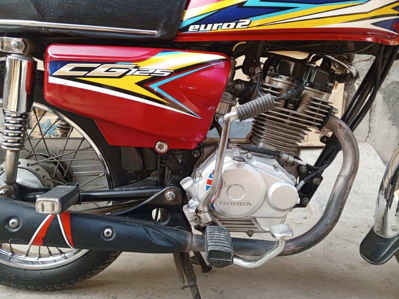 Honda cg 125 genuine 3