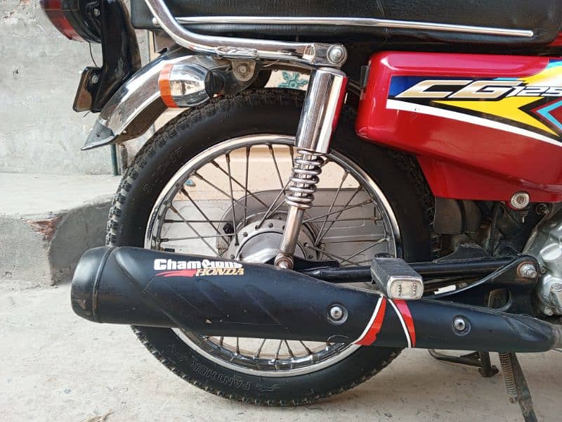 Honda cg 125 genuine 6