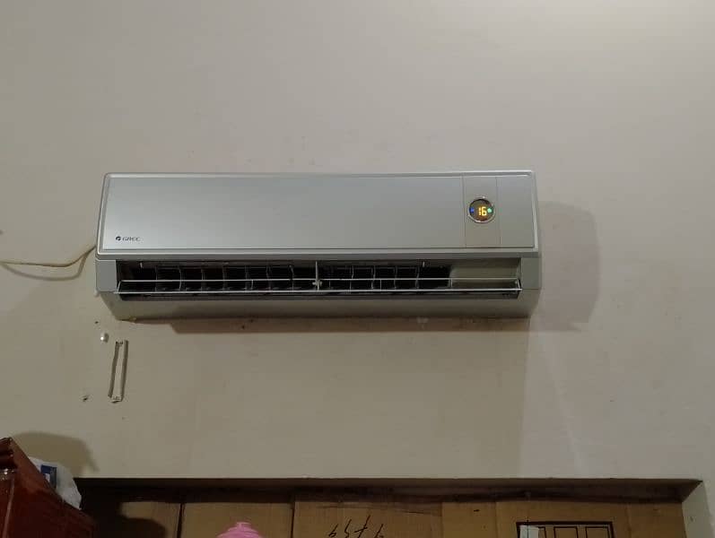 Gree 1.5 ton non inverter long throw model no any fault no repier 3