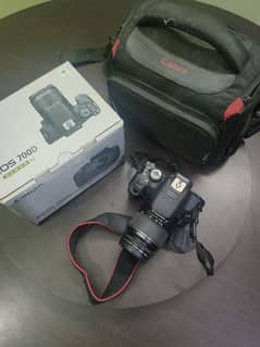 Canon 700D