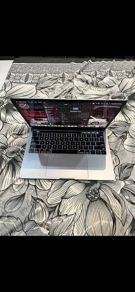 Macbook pro 2018 with box 1