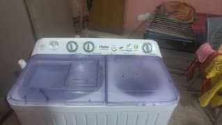 Twin tub washing machine