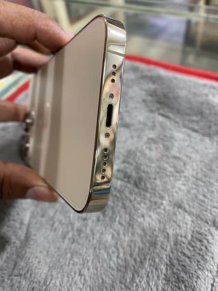 IPHONE 14 PRO 256GB JV NON PTA WITH BOX 6