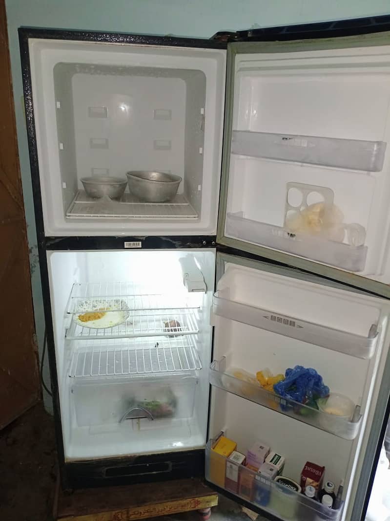 Dawalance fridge for sale condition 10/10 2