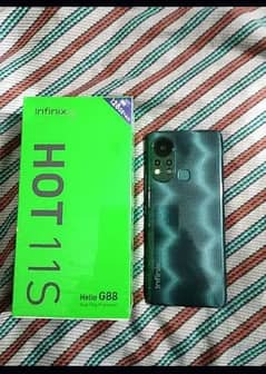 infinix Hot 11s.