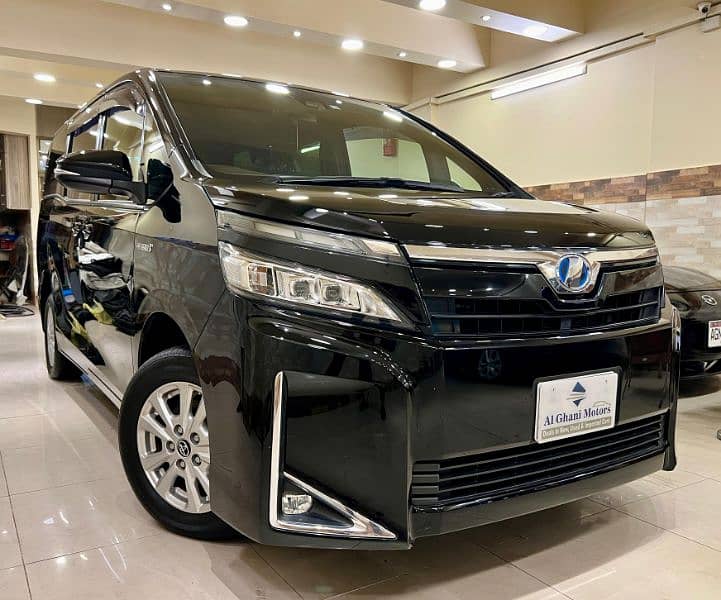 TOYOTA VOXY 1.8 CC HYBRID BLACK ROOM 7 SEATER  [4]GRADE AUCTION REPORT 0