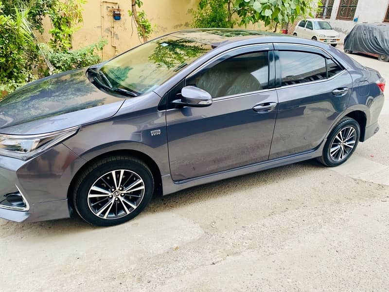 Toyota Altis Grande 2017 3