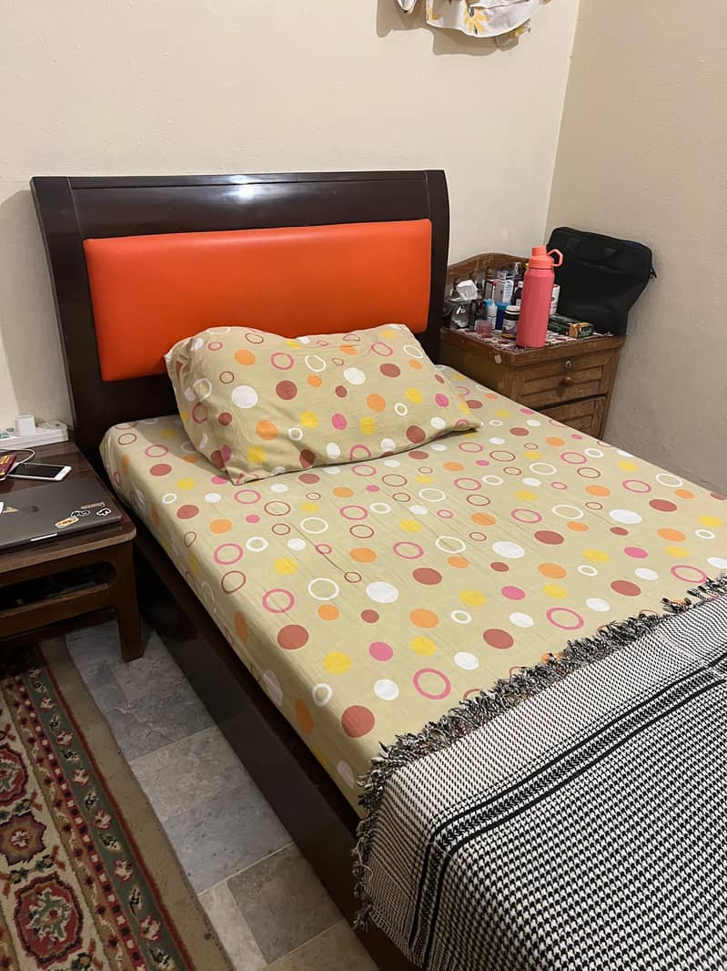 Single Bed in great condition with 2 Single Seater Sofa Set 1