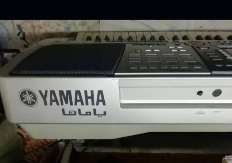 yahama keyboard psr1000 very good condition with Indian pak03296619709 2