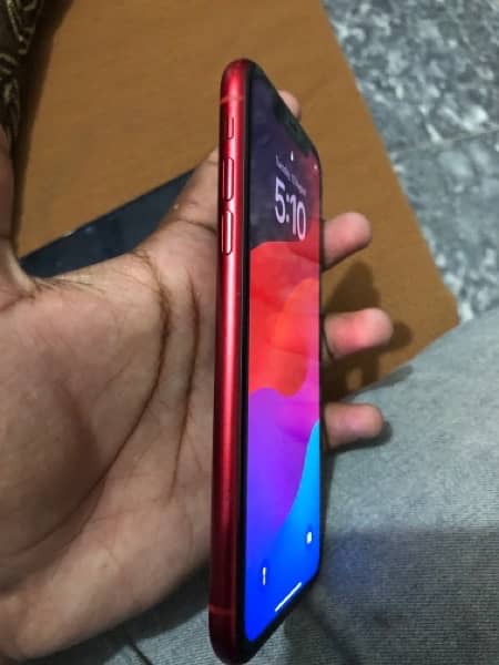 iphone XR 64GB FACTORY UNLOCK NON PTA 4