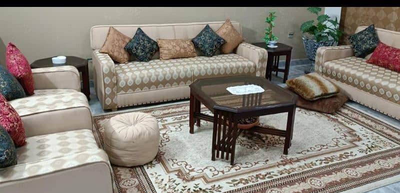 7 Seater Sofa set in excellent condition 6