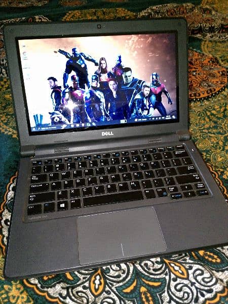 Dell TouchPad Laptop 3