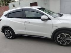 Honda Vezel 17/23 perl white totally genuine ,03006674692