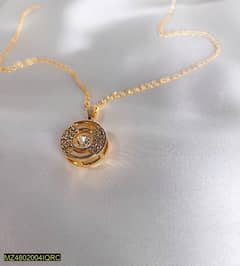 Gold Plated Circle Pendant Lacket Metal, Golden 0