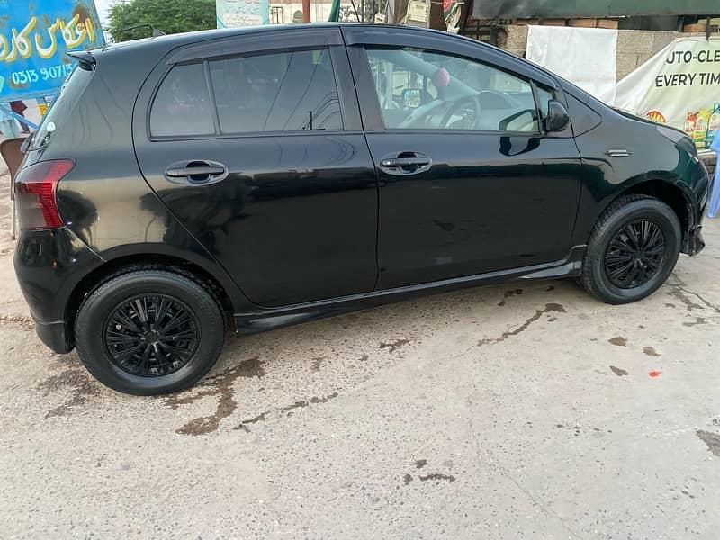 Toyota Vitz 2006 4