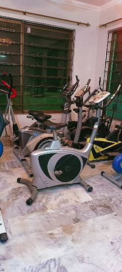 exercise cycle elliptical cross trainer back seated bike spin machine