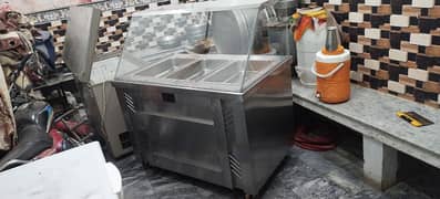 steel counter with 3 tray