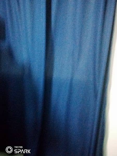 bule curtain 1