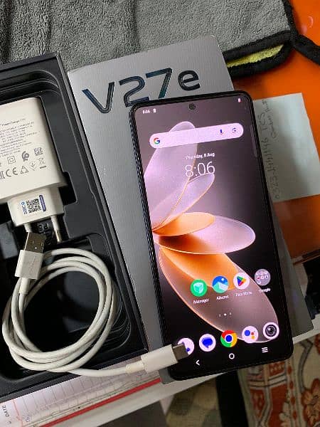 Vivo V27e 8/256 with Full packing in Very Good condition 1