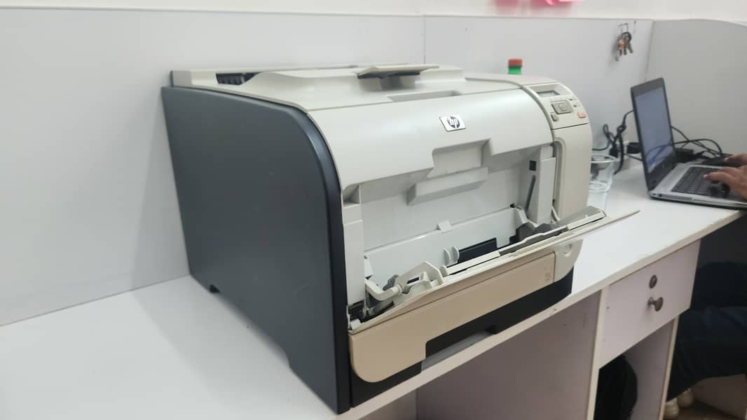 HP CP 2025 Color Printer Available 2