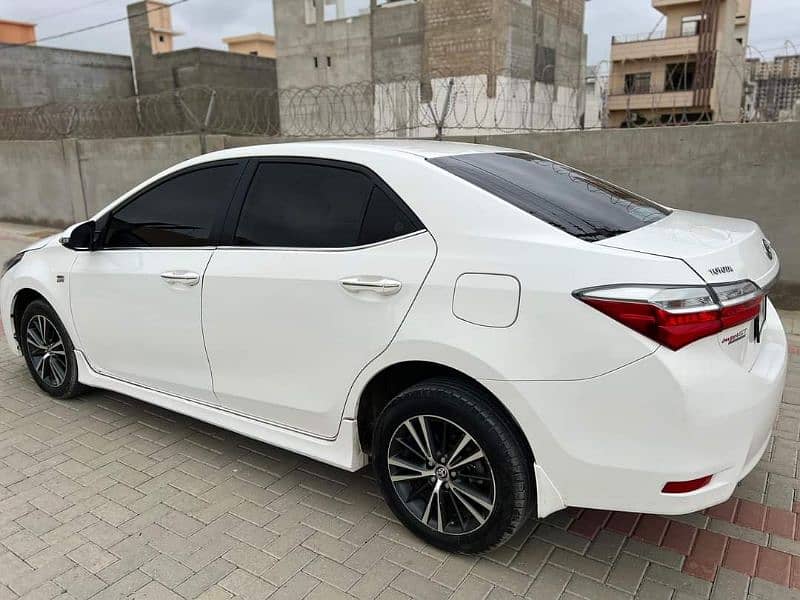 Toyota Corolla Altis automatic 2020 6