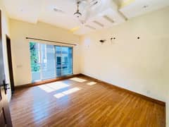 Beautiful New 3 bed 5 Marla House With Double Kitchen for Rent Ali Park Near Bhatta Chowk 0