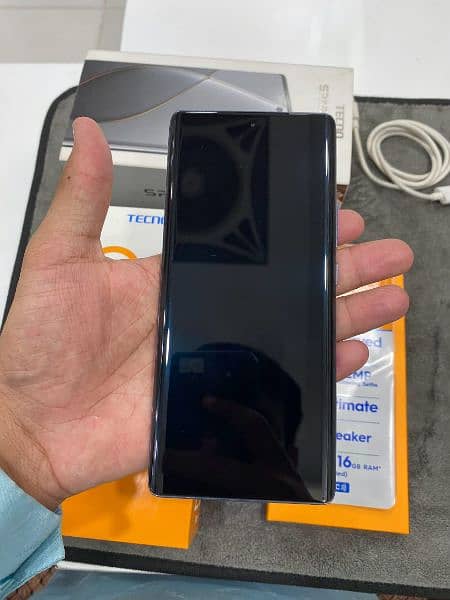 Tecno Spark 20 Pro Plus
8/256
Complete box
9.8/10 10day use 6