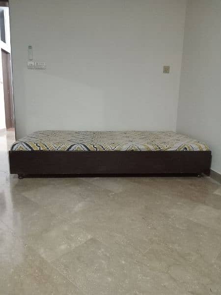 Down style singal bed 1