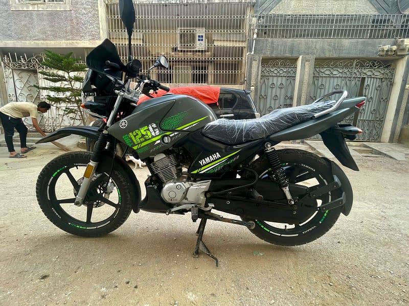 YAMAHA YBR 125G 2022 1