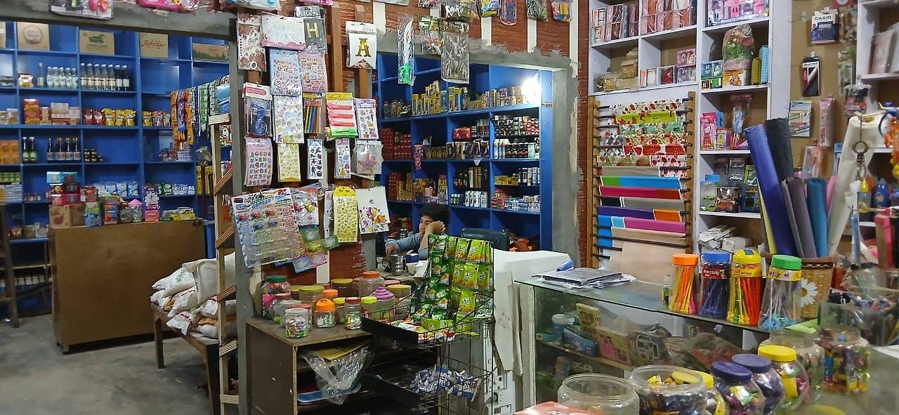 karina and janral store chalta hoia karobar 3