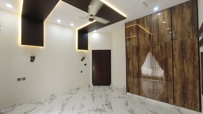 10 Marla brand new lewish dream house for sale behria orchard Lahore central block lda approved 19