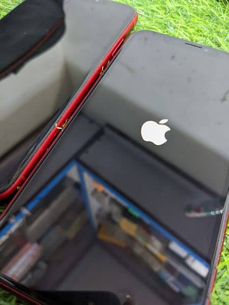 IPHONE XR NON PTA 64 GB 2