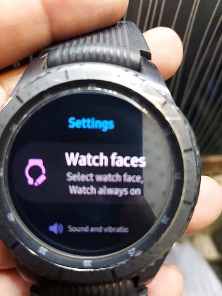 Samsung Gear S3 (D564) Smart Watch 6