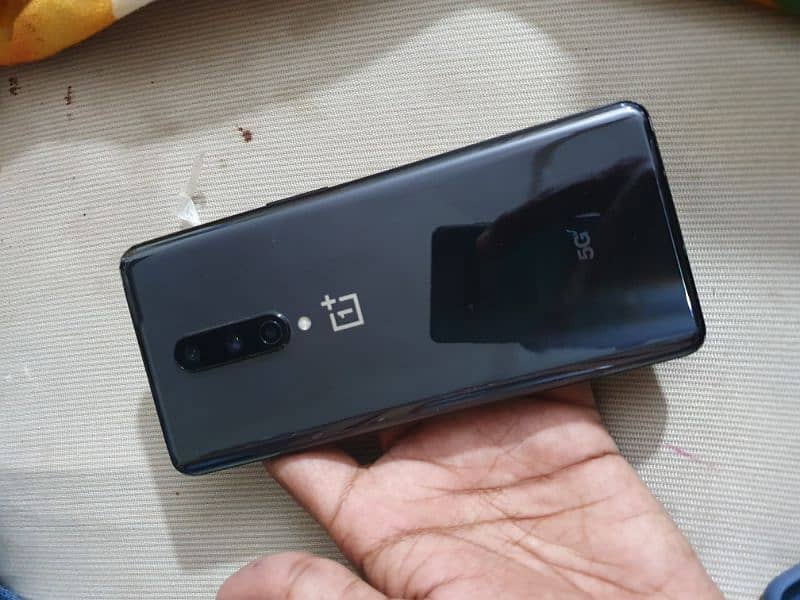 OnePlus 8 5g  uw 5