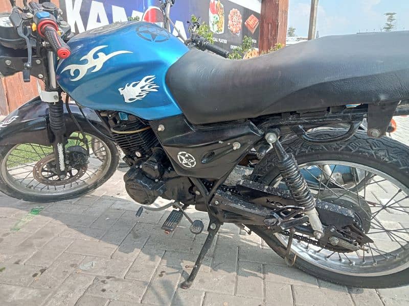 Ravi moto 5