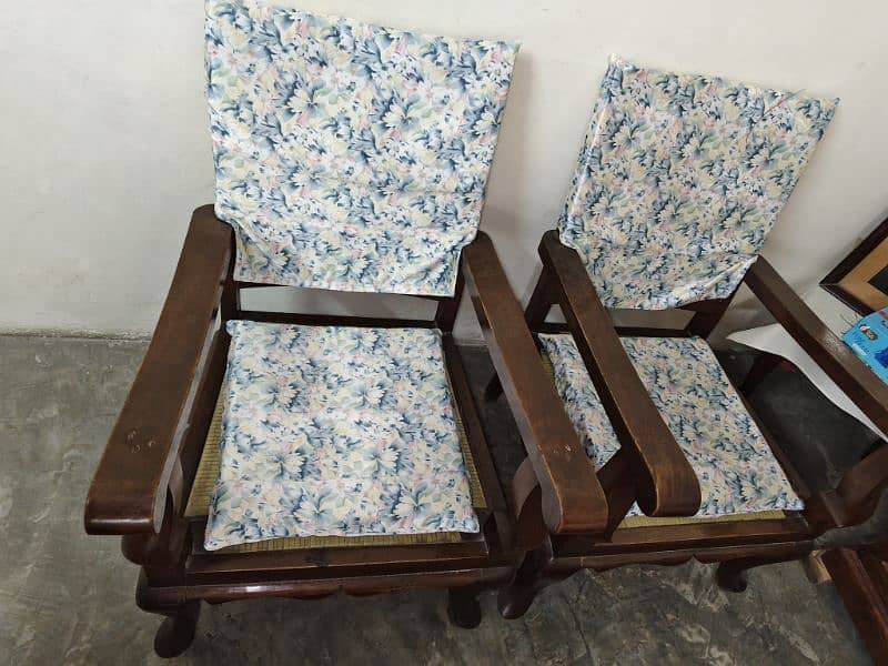 Wooden chairs set with cushions 2