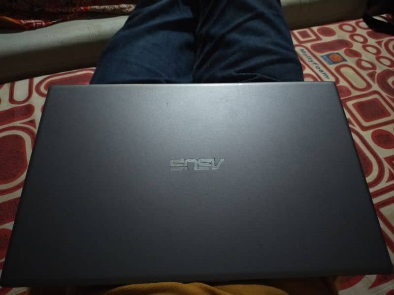 Asus Vivobook 15 core i7 10th gen with 1TB Hard drive 2