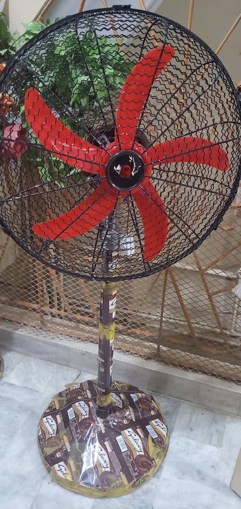 2 pedestal fans in excellent condition each price 4000 final 0