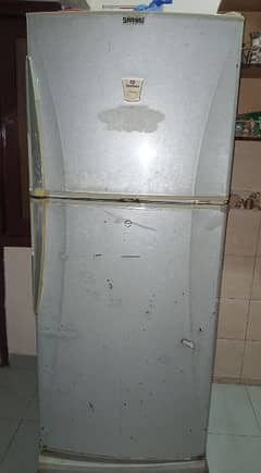 Dawlance full size fridge in good condition