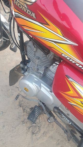 Honda 125 20/21 6