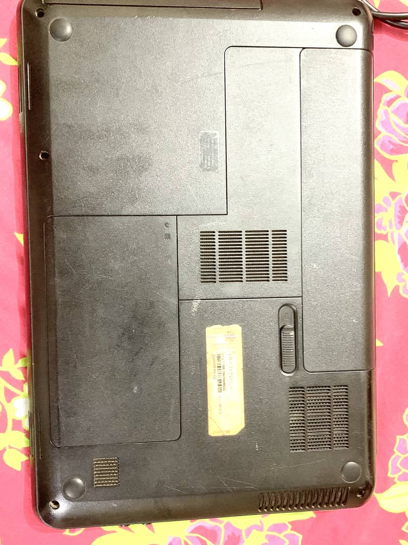 Hp brand used laptop for sale core i3 2 generation 4