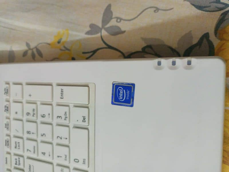 NEC laptop 1