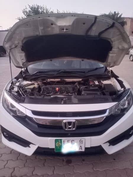 Honda Civic Oriel 2018 8