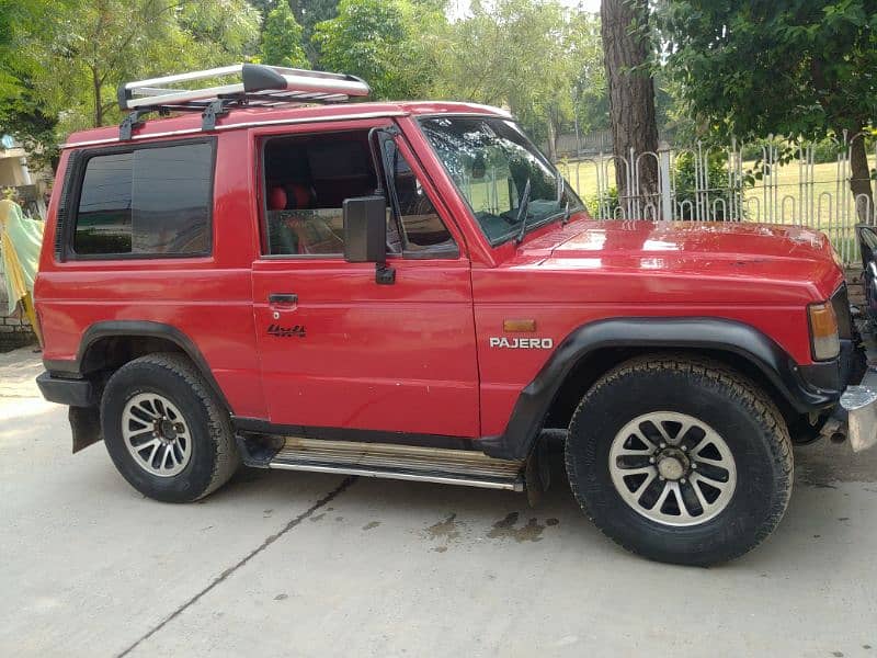 Mitsubishi Pajero 1983 6