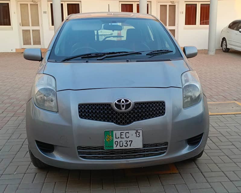 Toyota Vitz 2013 1