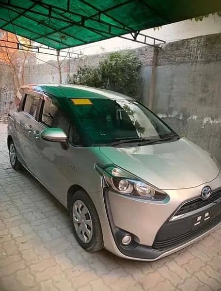 Toyota Sienta 2018 5