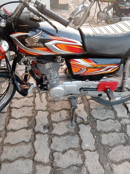 honda 125 condition 10 by 10 engine A one contact us 0321 5015279 1