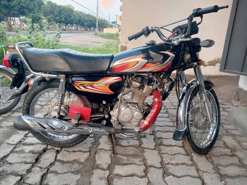 honda 125 condition 10 by 10 engine A one contact us 0321 5015279 7