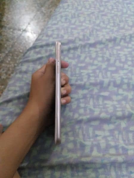 oppo F1s 1